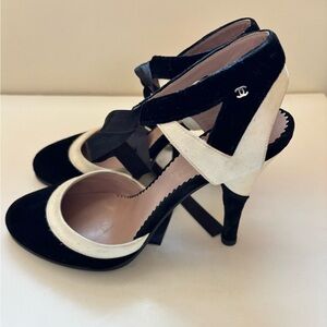 CHANEL Pumps rare from 2006 collection